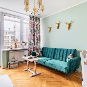 Boho Chic Center Apartment